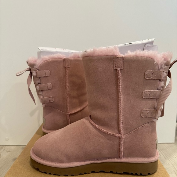 UGG Short Continuity Bow Boots In Pink Crystal - Picture 4 of 10